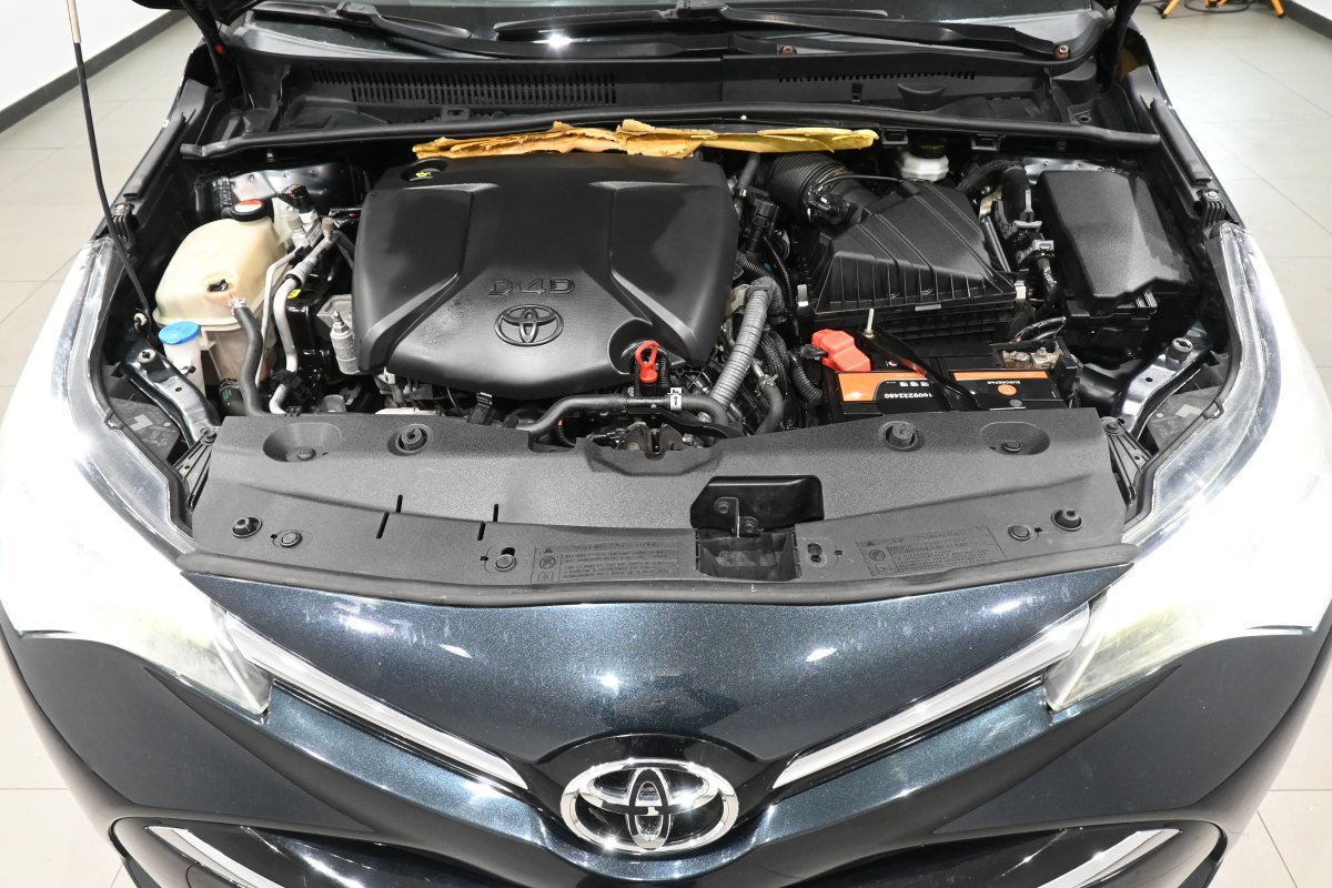 Foto Toyota Avensis 7