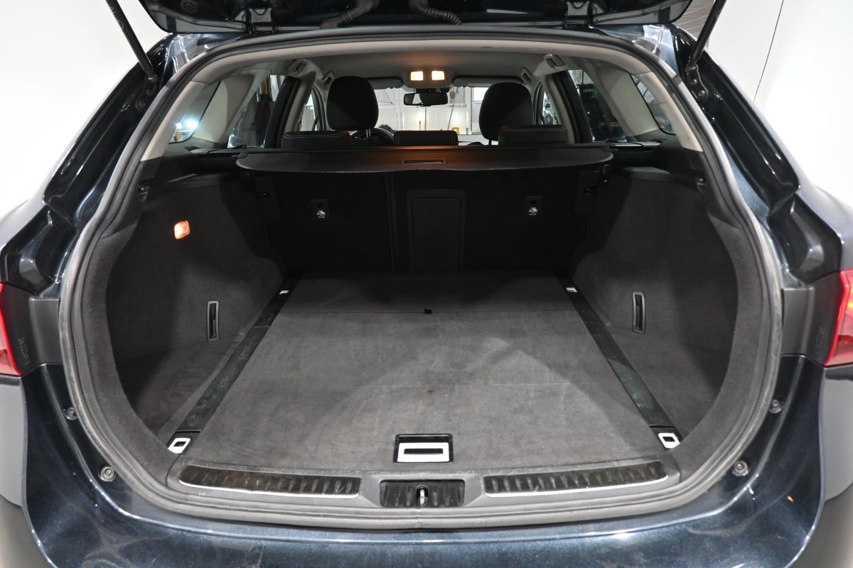 Foto Toyota Avensis 8