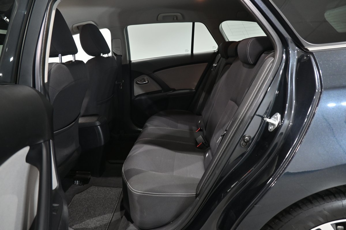 Foto Toyota Avensis 11