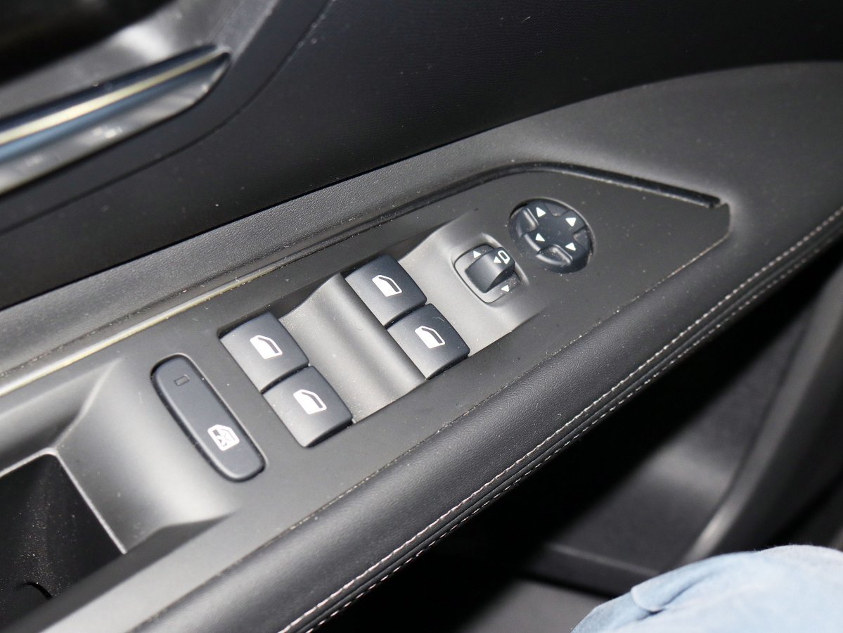 Foto Peugeot 3008 29