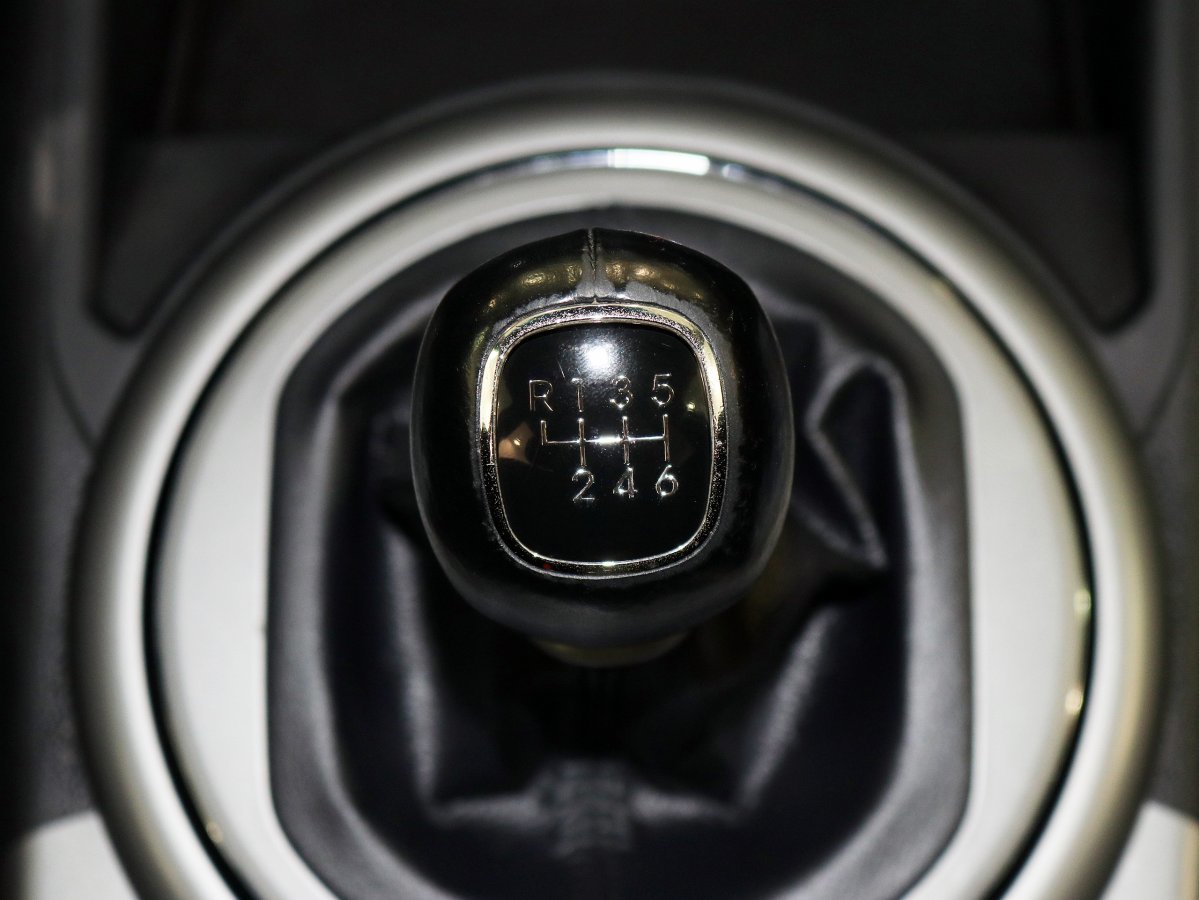 Foto Kia Sportage 23