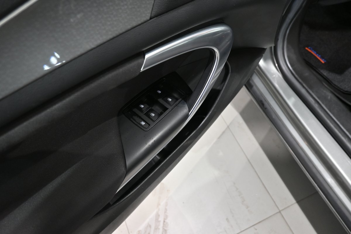 Foto Opel Insignia  27