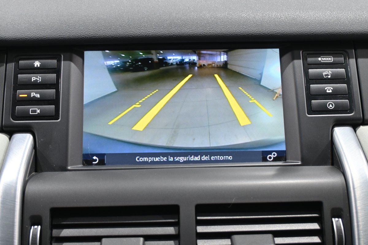 Foto Land-Rover Discovery Sport 17