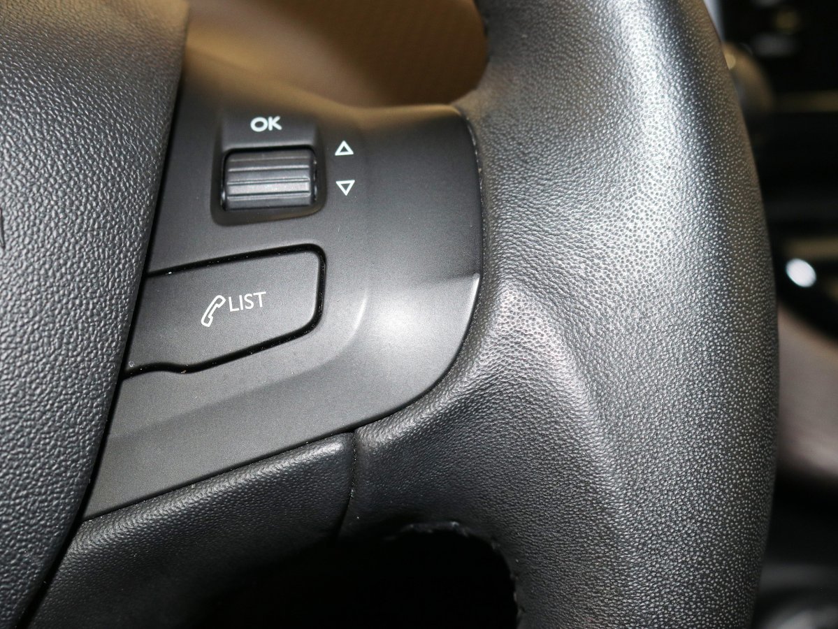 Foto Peugeot 2008 29