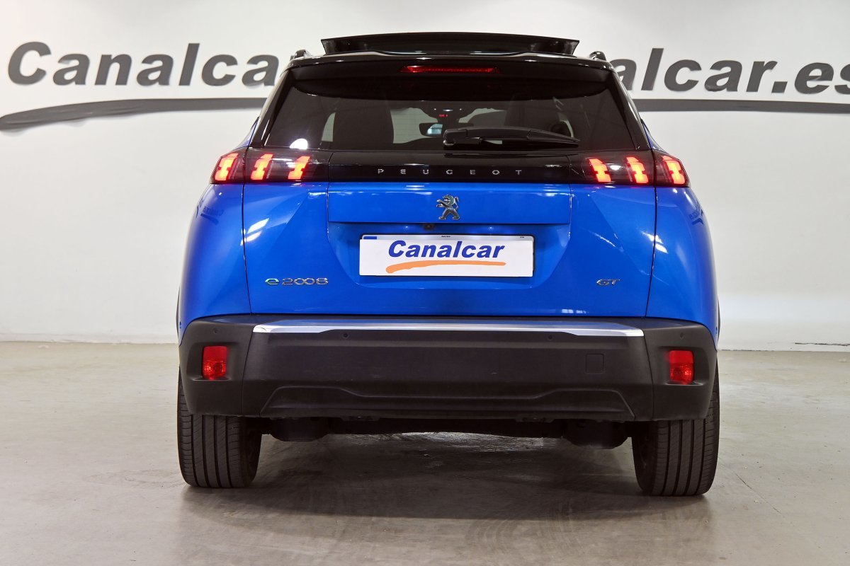 Foto Peugeot e-2008 5