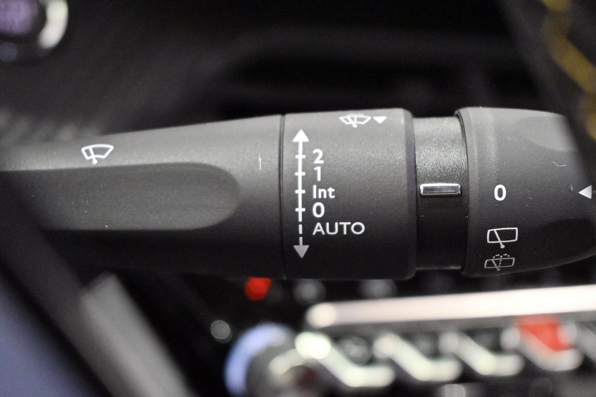 Foto Peugeot e-2008 37