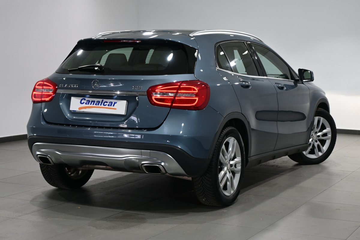 Foto Mercedes-Benz Clase GLA 4