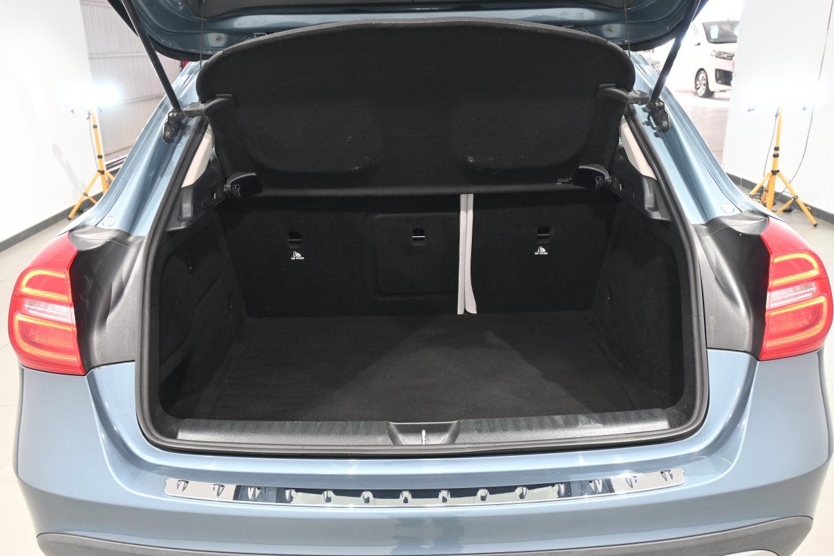 Foto Mercedes-Benz Clase GLA 8