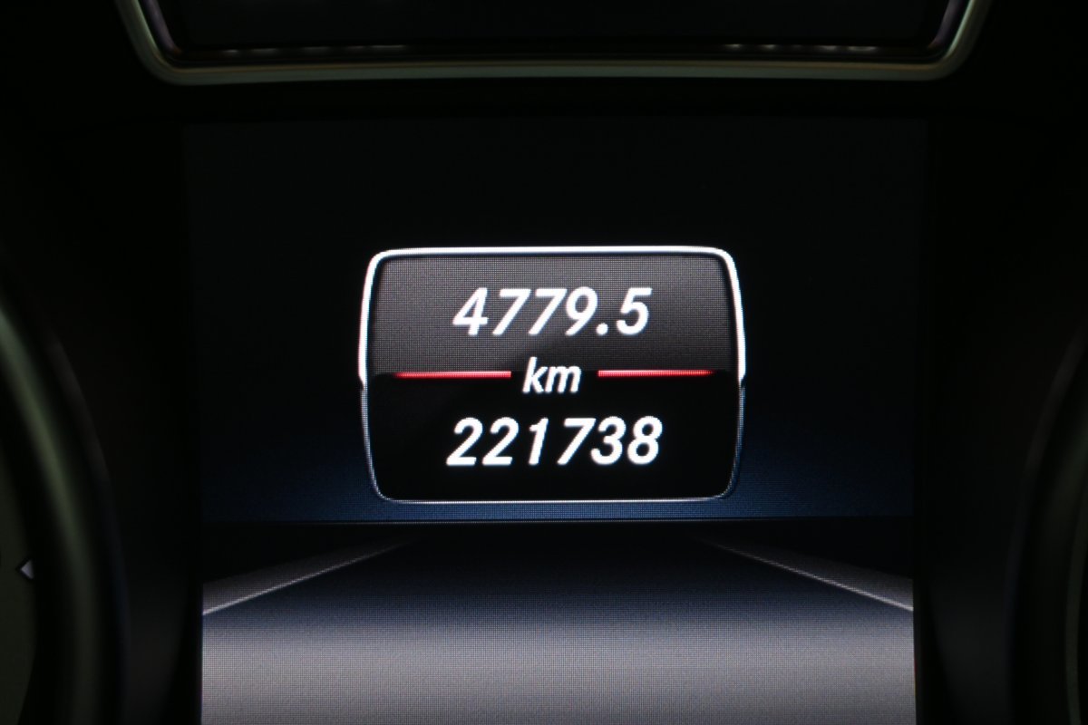 Foto Mercedes-Benz Clase GLA 13