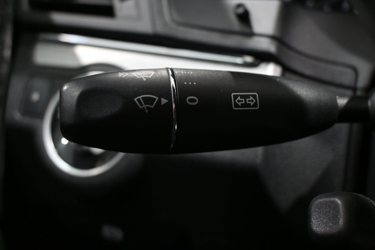 Foto Mercedes-Benz Clase E 25