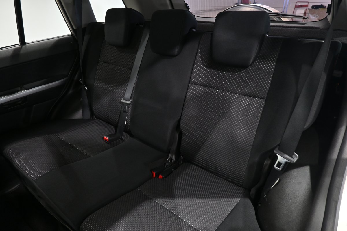 Foto Suzuki Grand Vitara 12