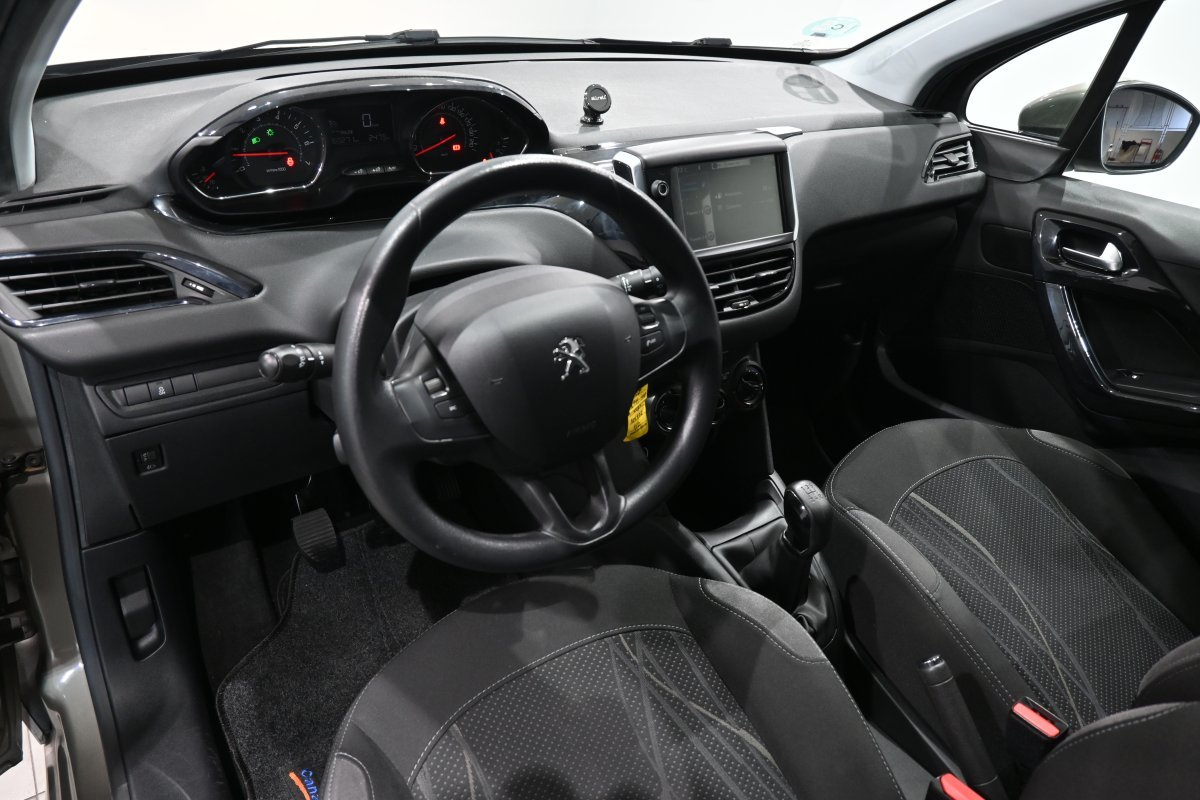Foto Peugeot 208 9