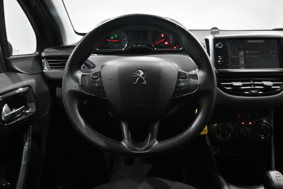 Foto Peugeot 208 18