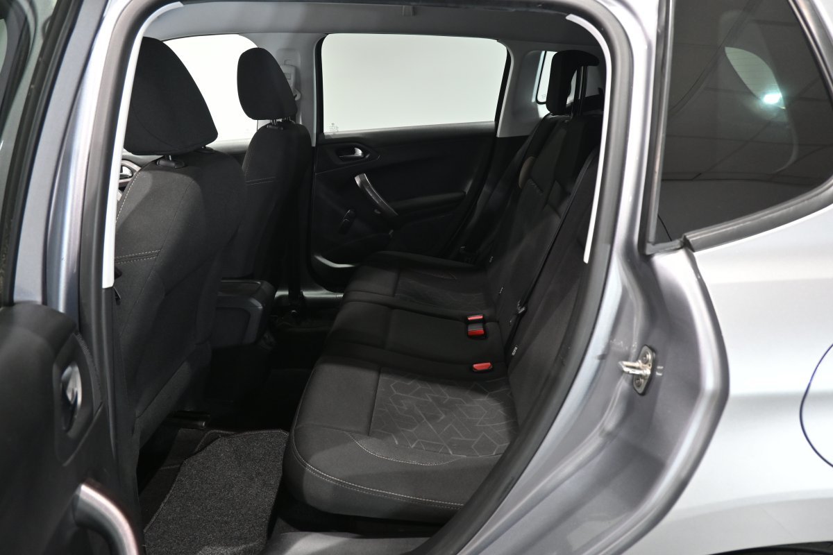 Foto Peugeot 2008 11