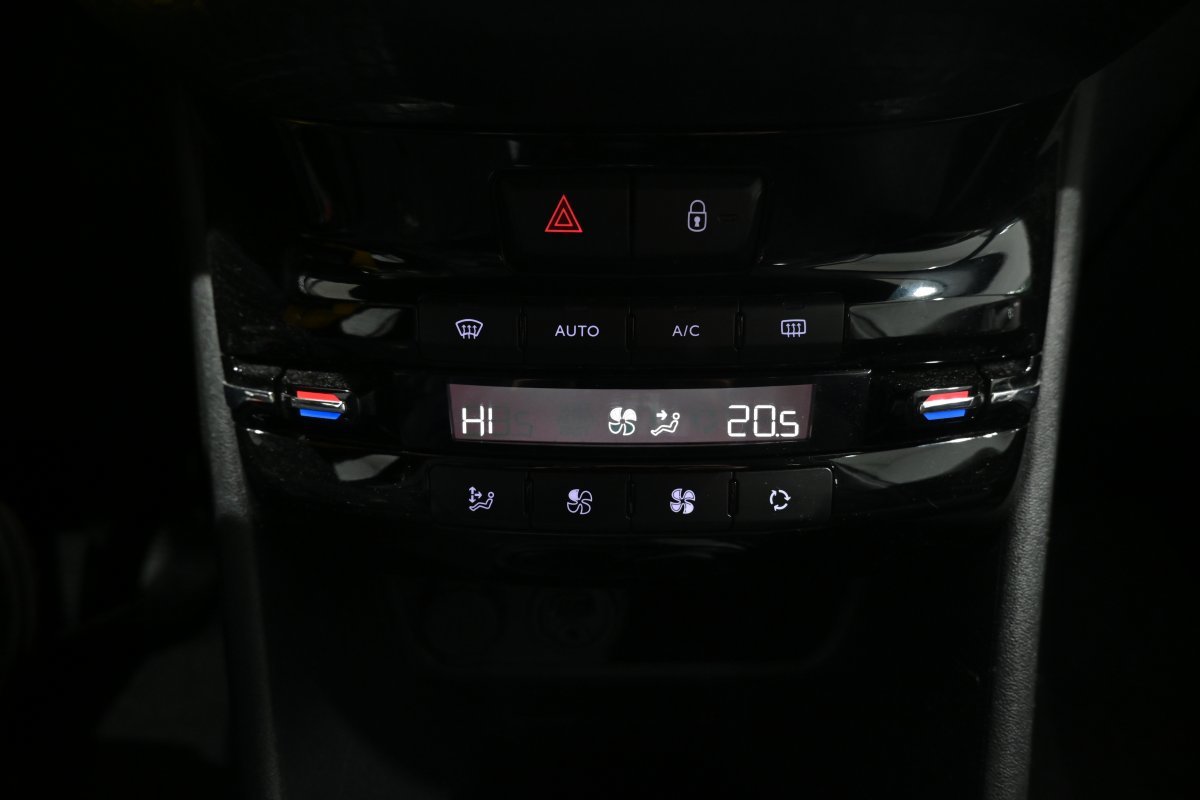 Foto Peugeot 2008 16