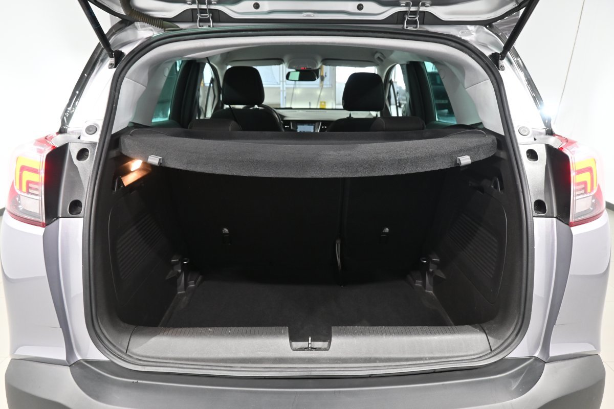 Foto Opel Crossland X 8