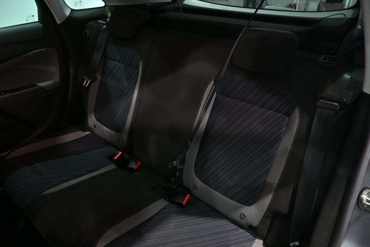 Foto Opel Crossland X 12