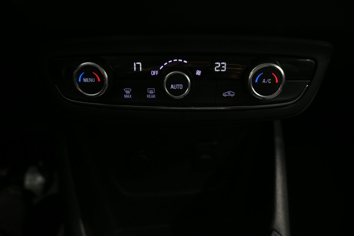 Foto Opel Crossland X 17