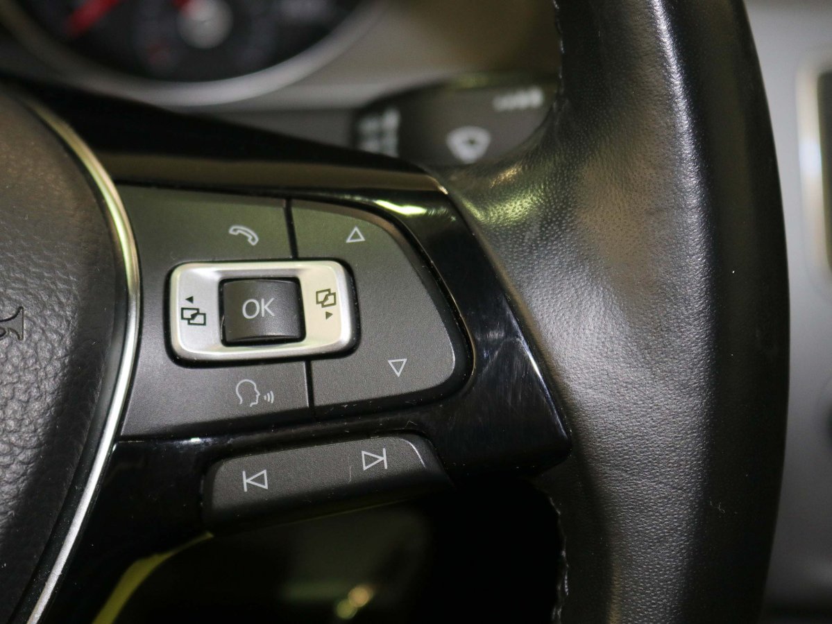 Foto Volkswagen Golf 23