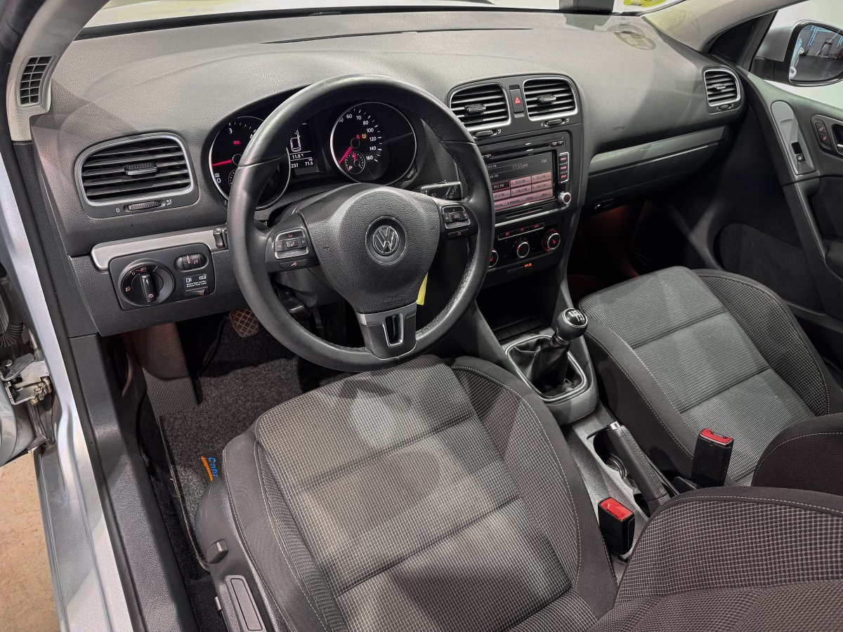 Foto Volkswagen Golf 9