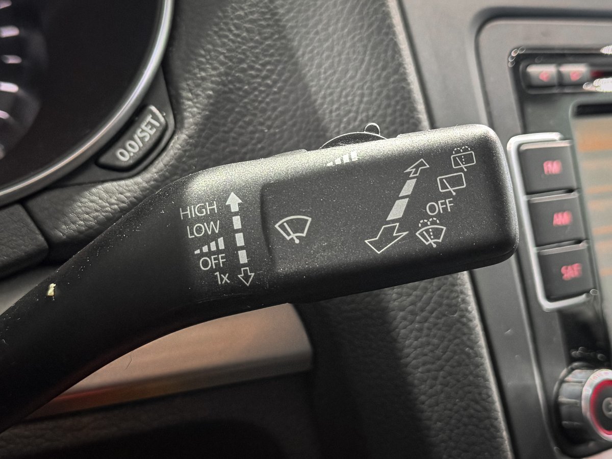 Foto Volkswagen Golf 23