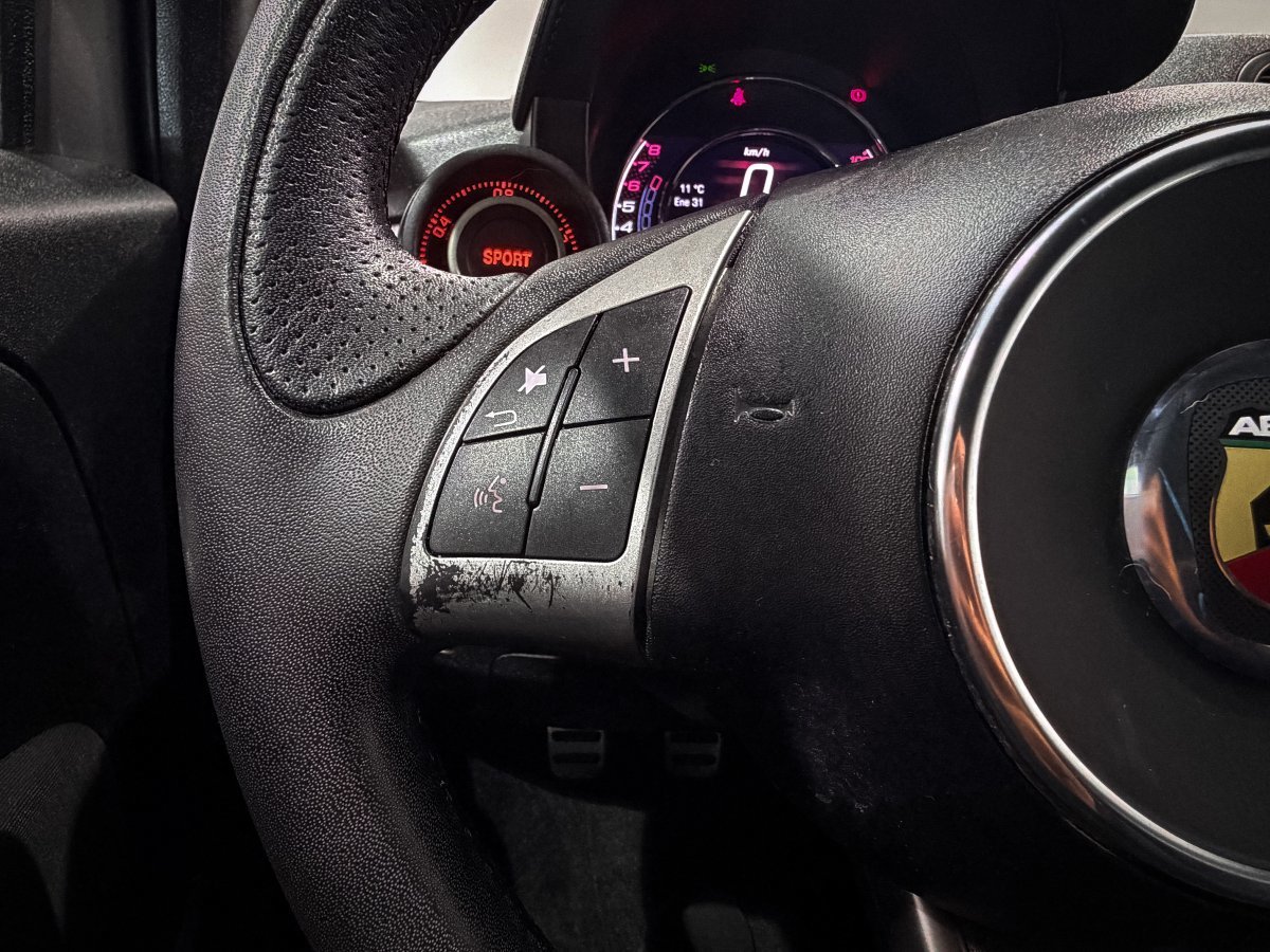 Foto Abarth 500C 14