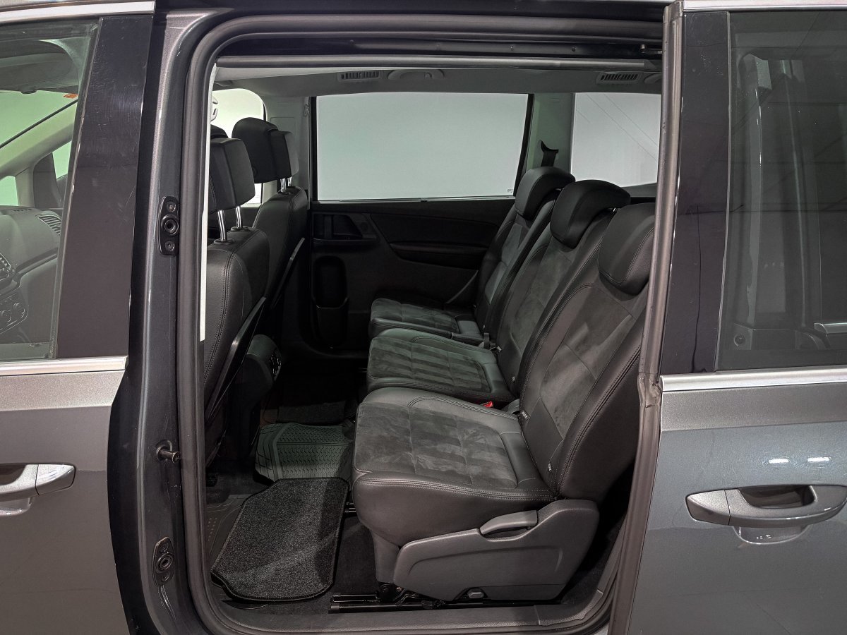 Foto Volkswagen Sharan 11