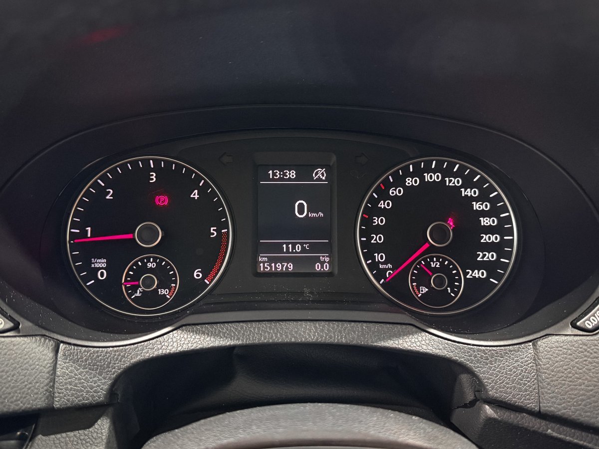 Foto Volkswagen Sharan 14