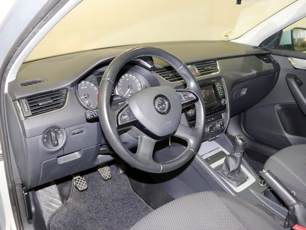 Foto Skoda Octavia 23