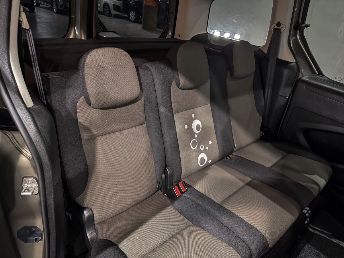 Foto Citroën Berlingo 12