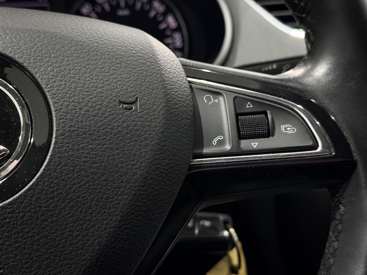 Foto Skoda Octavia 21