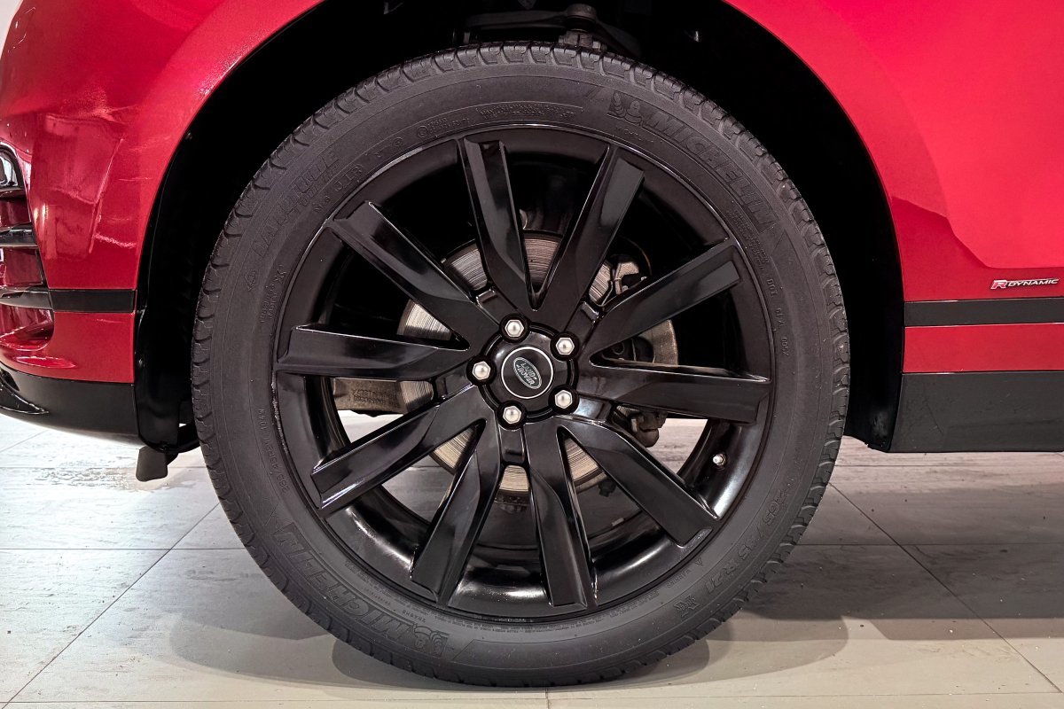 Foto Land-Rover Range Rover Velar 31