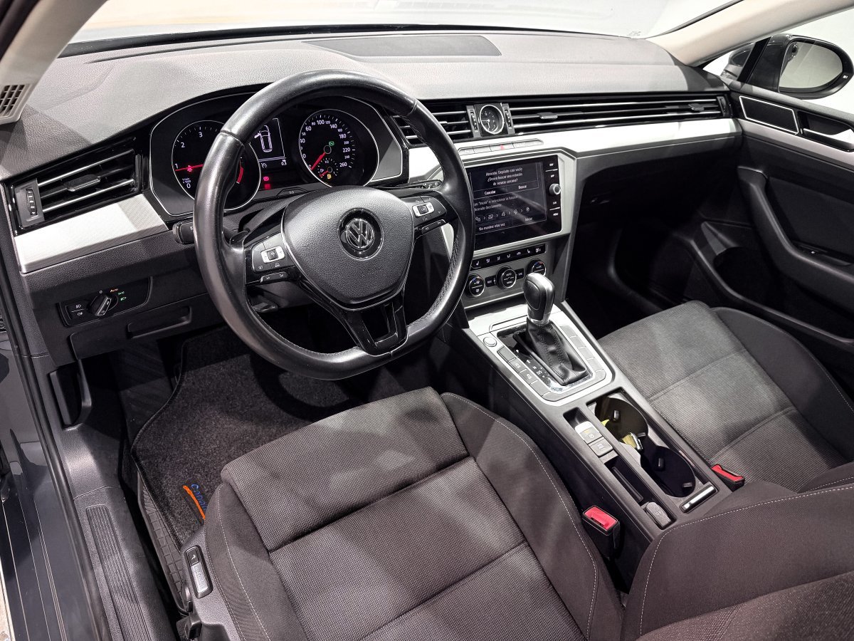 Foto Volkswagen Passat Variant 9