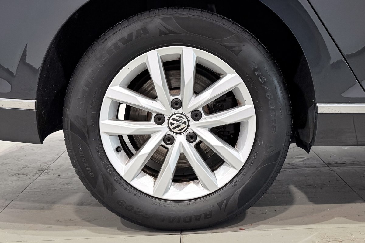 Foto Volkswagen Passat Variant 29