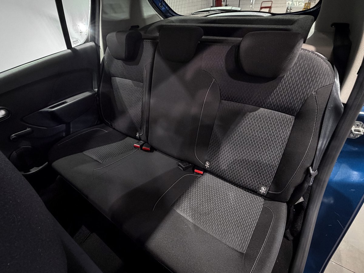 Foto Dacia Sandero 12