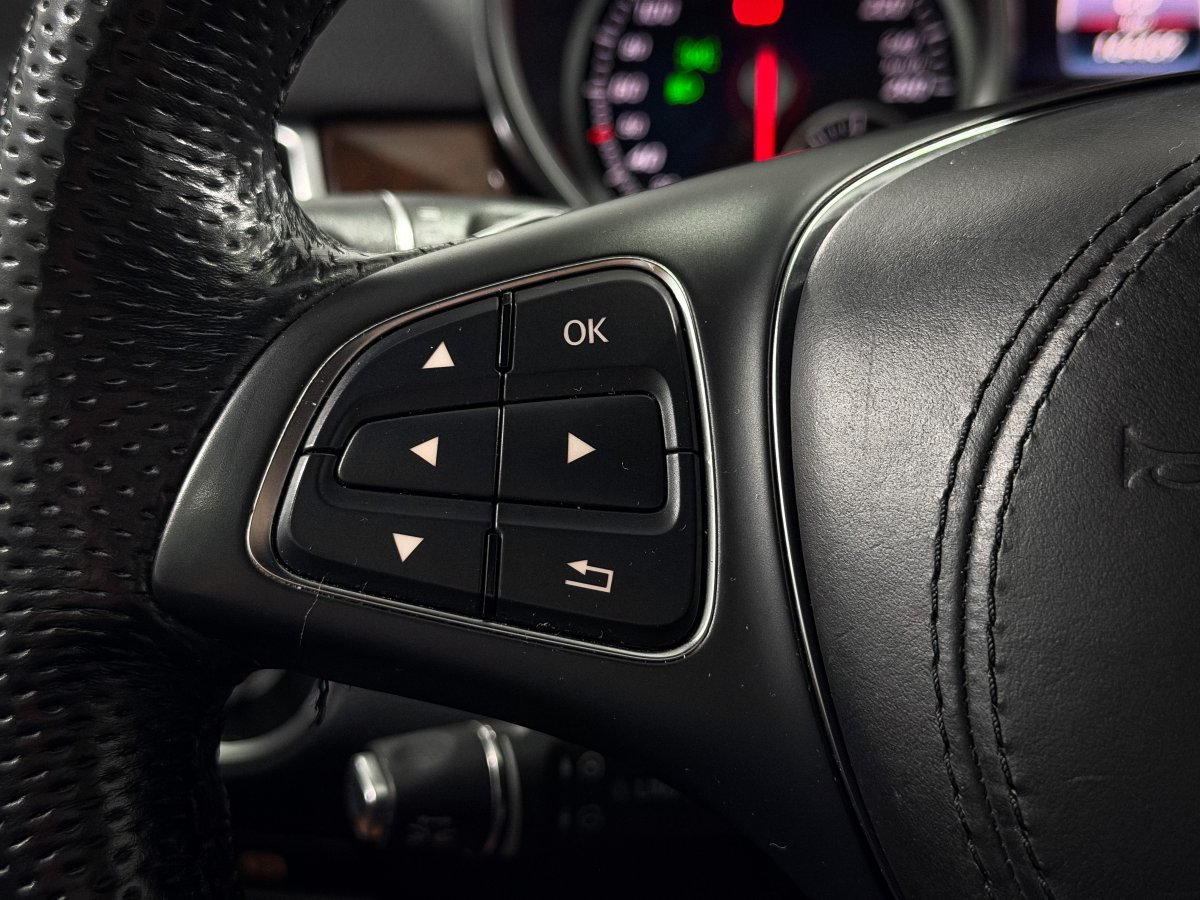 Foto Mercedes-Benz Clase GLS 24