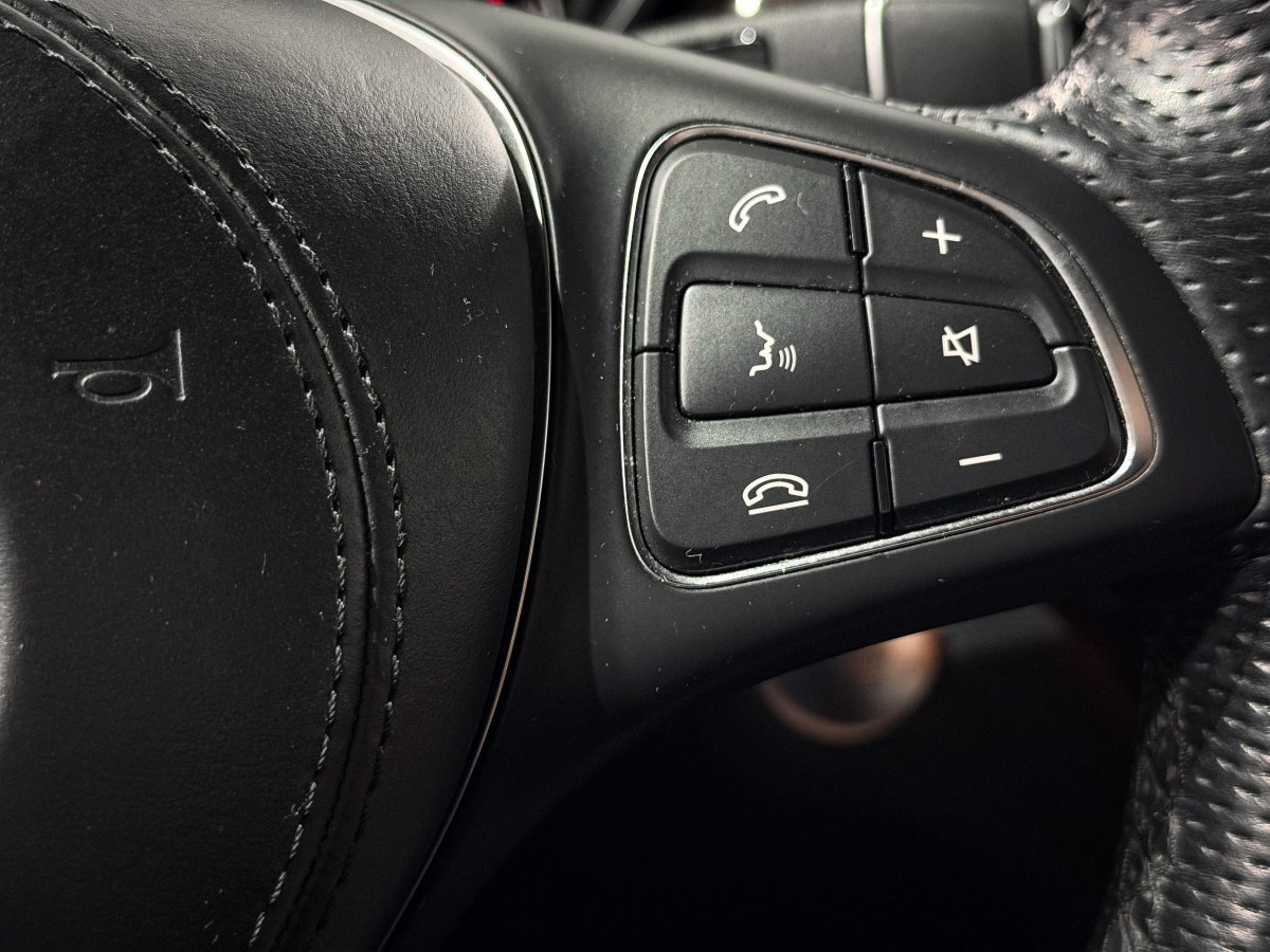 Foto Mercedes-Benz Clase GLS 25