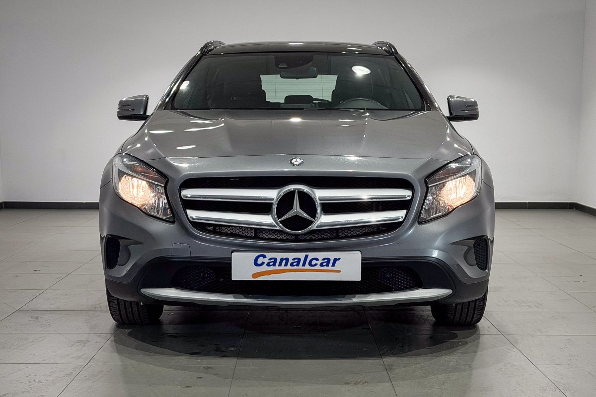 Foto Mercedes-Benz Clase GLA 2