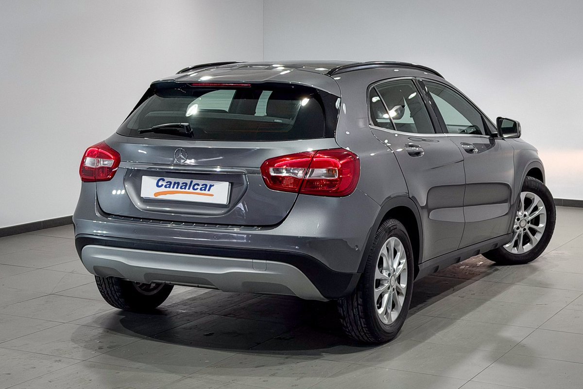 Foto Mercedes-Benz Clase GLA 4