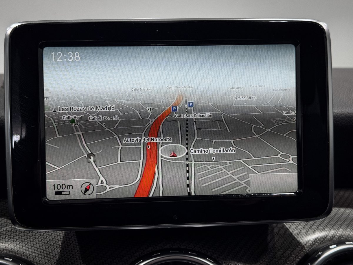 Foto Mercedes-Benz Clase GLA 15