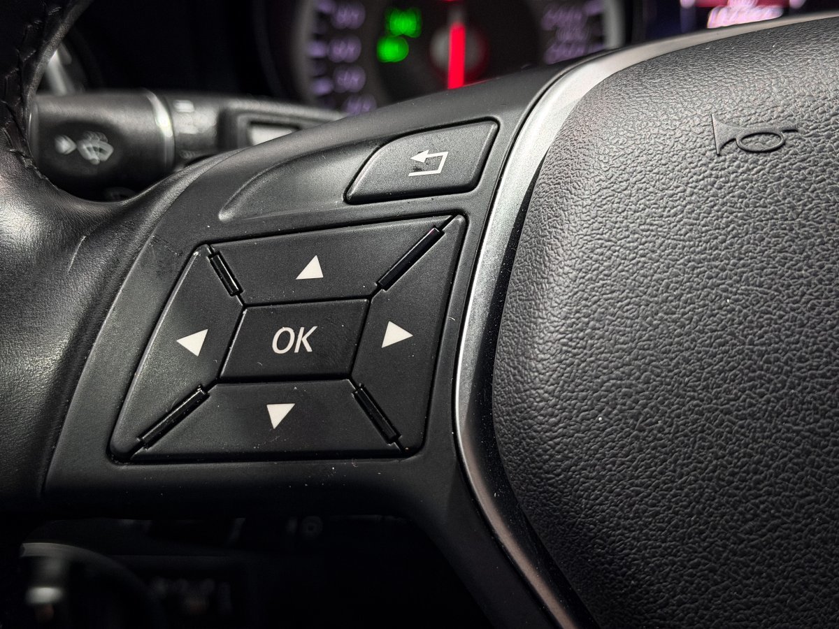 Foto Mercedes-Benz Clase GLA 21