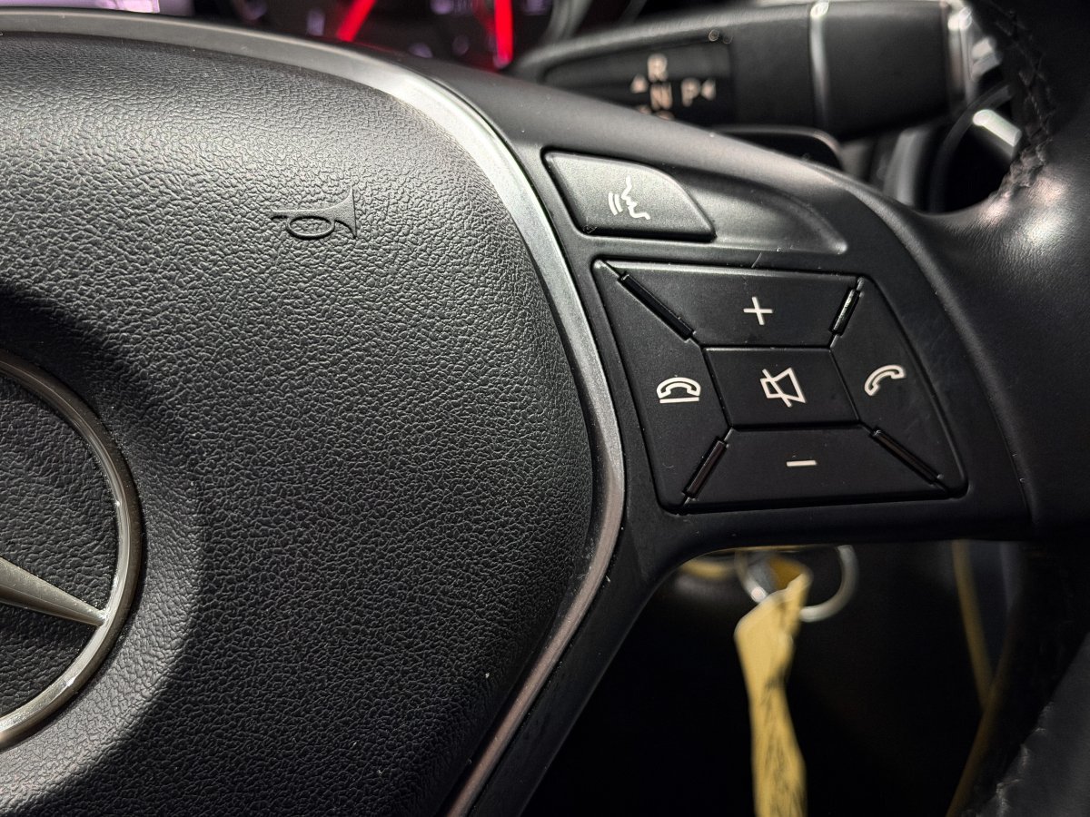 Foto Mercedes-Benz Clase GLA 22