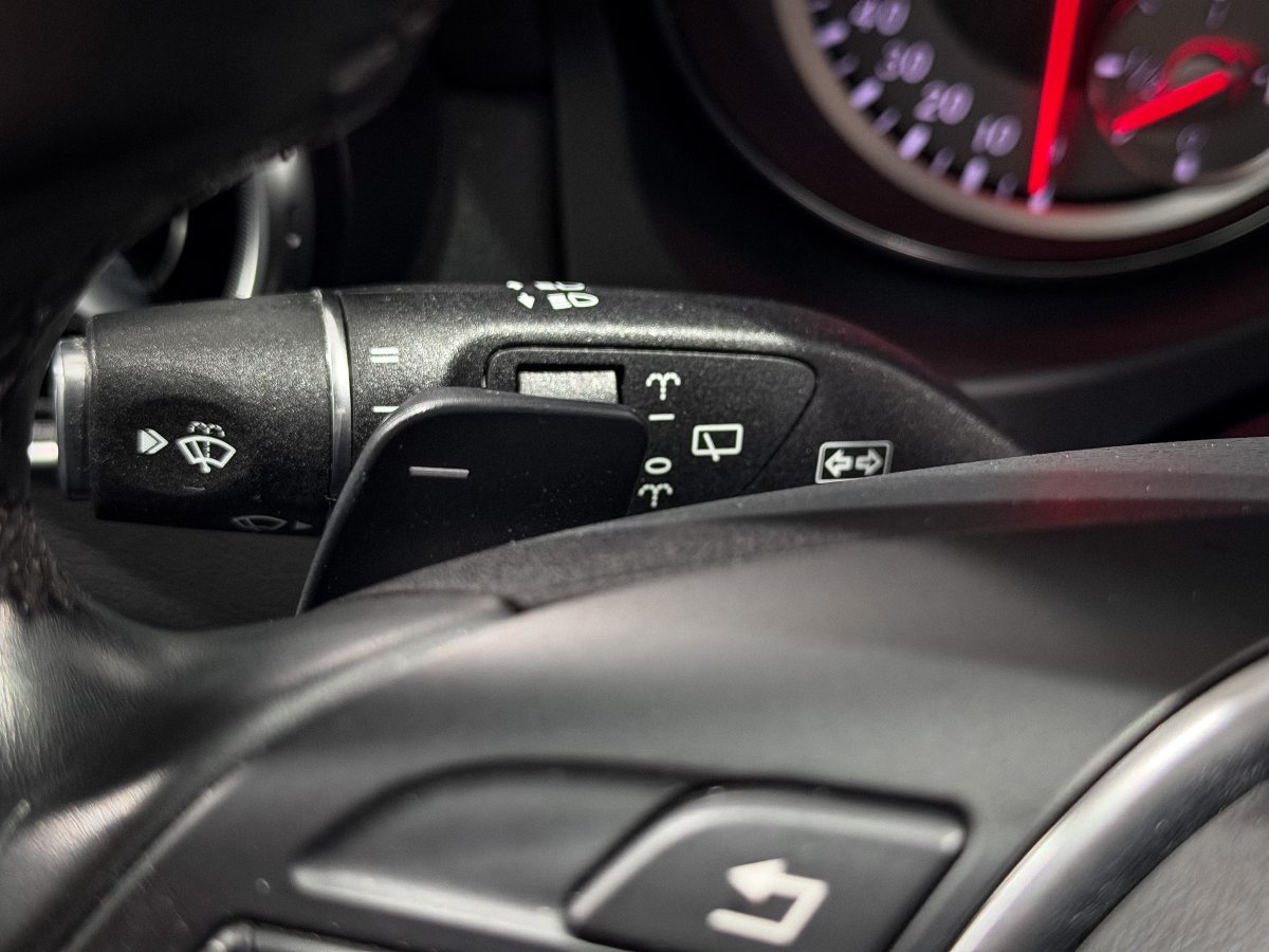 Foto Mercedes-Benz Clase GLA 23