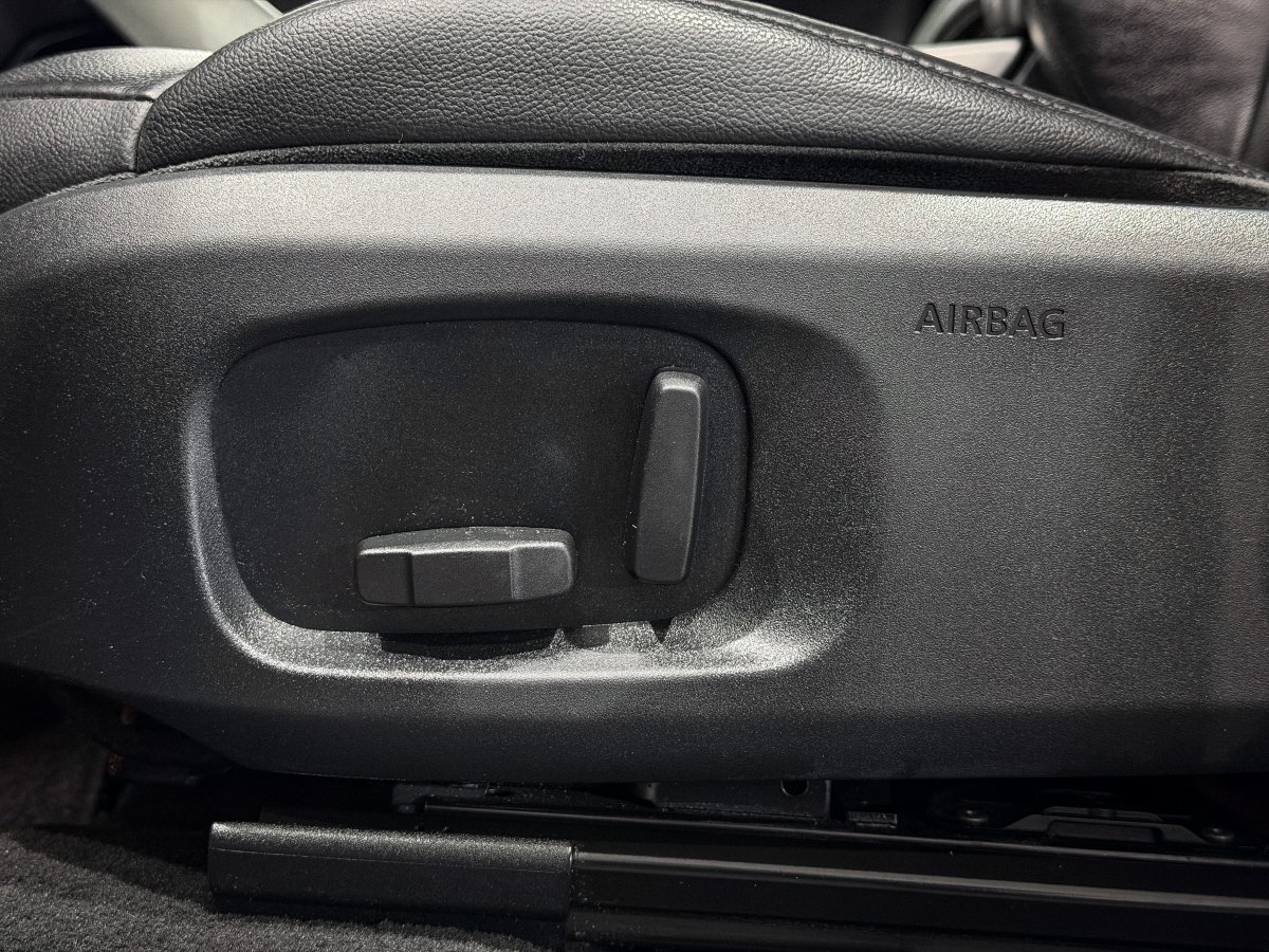 Foto Land-Rover Range Rover Evoque 29