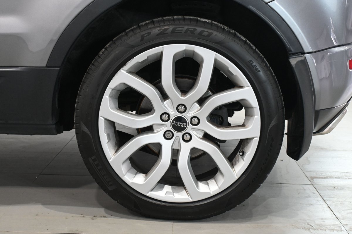 Foto Land-Rover Range Rover Evoque 30