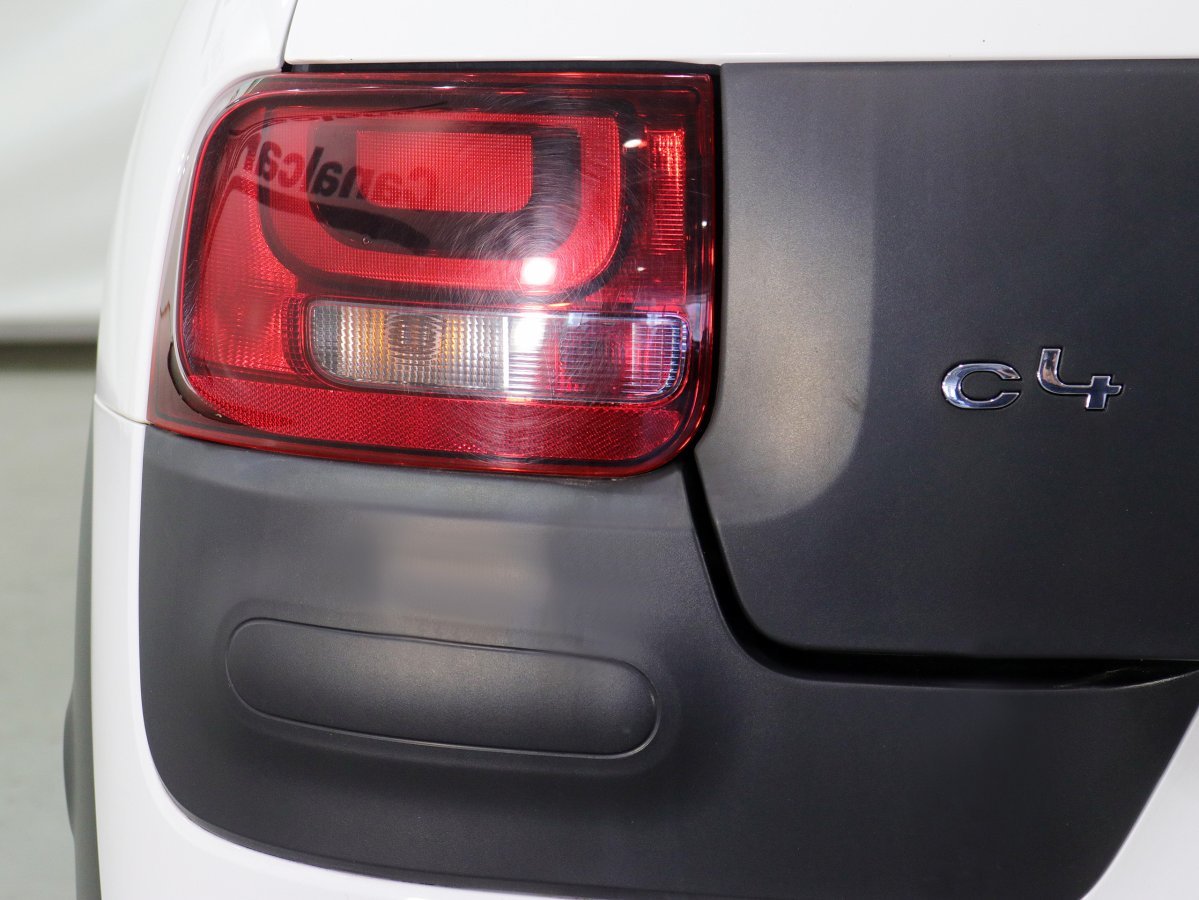 Foto Citroën C4 Cactus 9