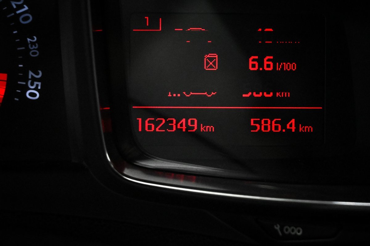 Foto DS Automobiles DS 5 13