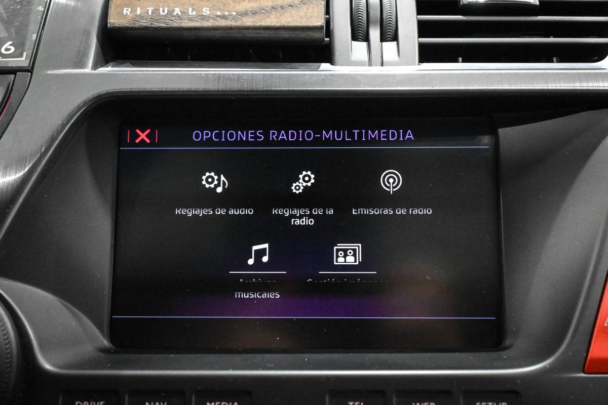 Foto DS Automobiles DS 5 16