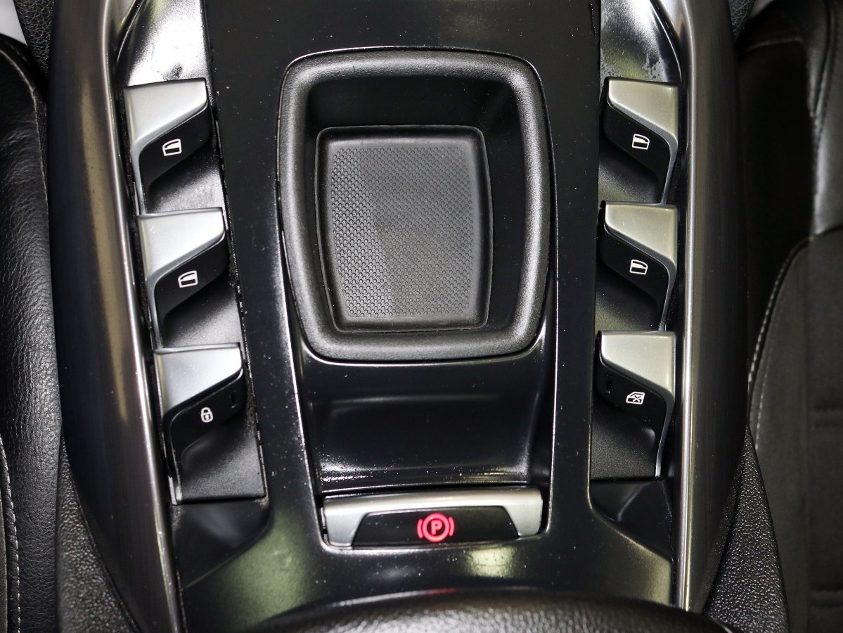 Foto DS Automobiles DS 5 20