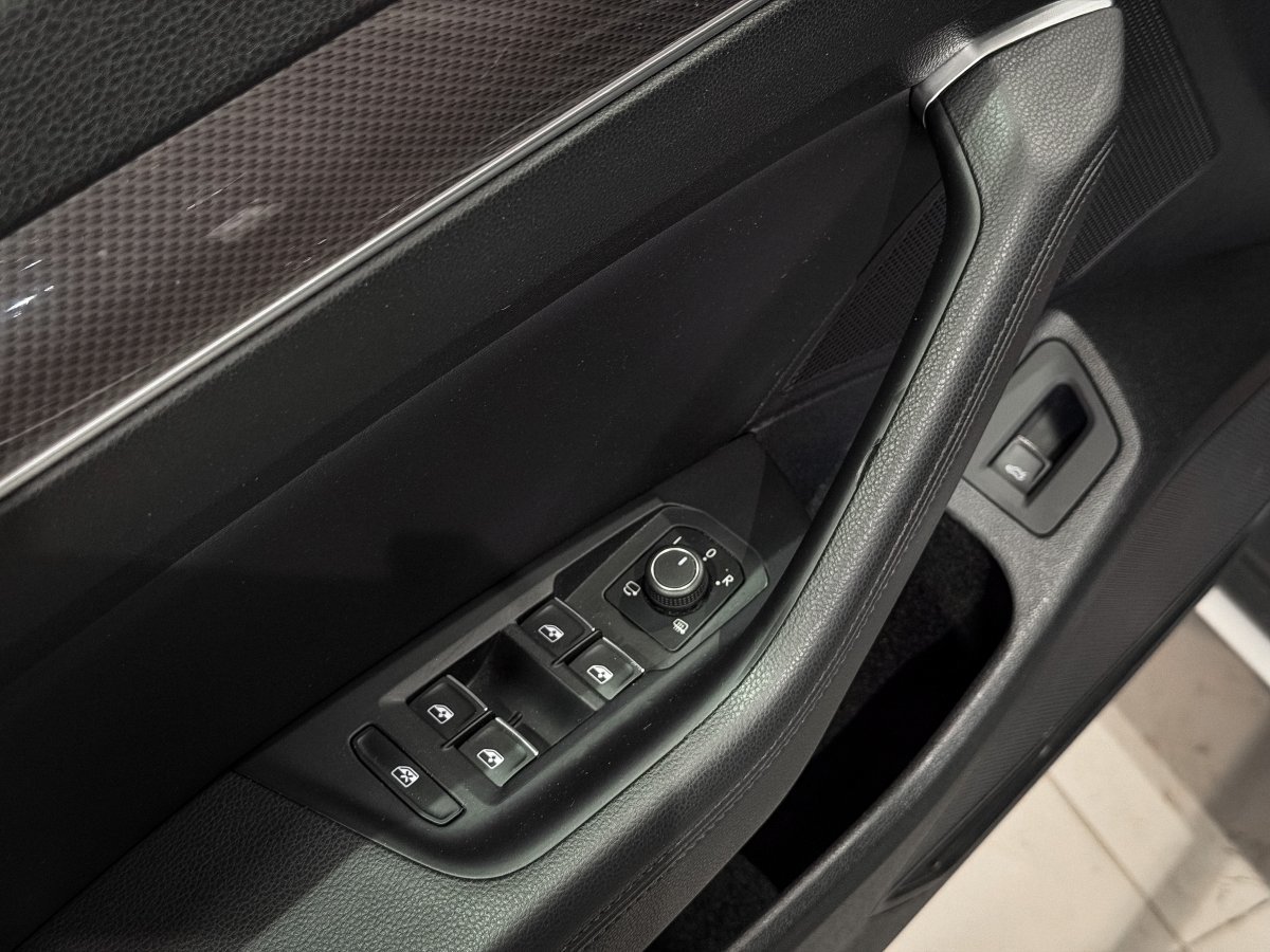 Foto Volkswagen Passat Alltrack 27